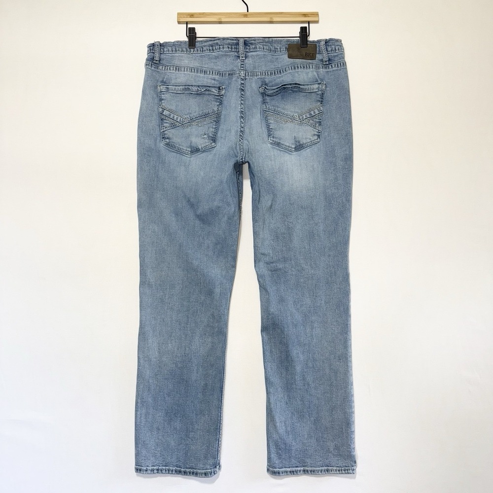 BKE Jeans Mens 40x32 Tyler Straight Demin Light Wash Buckle Western Distressed - Picture 2 of 7